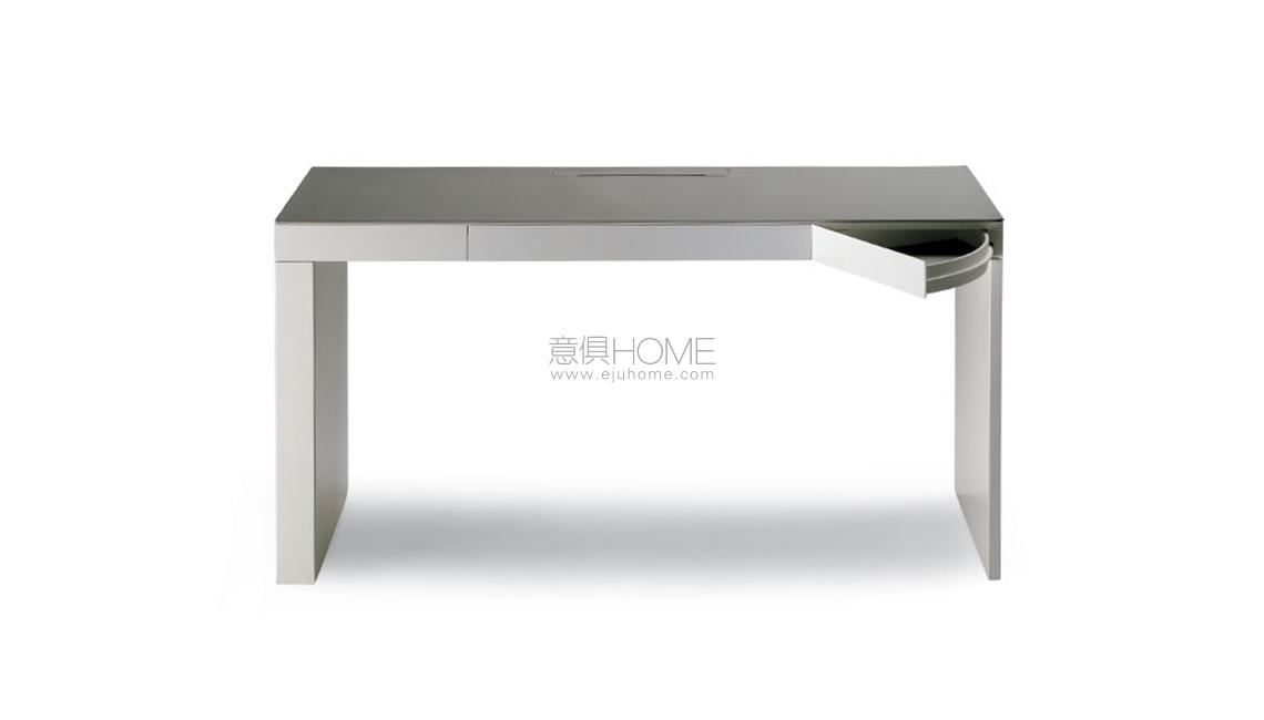 SEGRETO 書(shū)桌