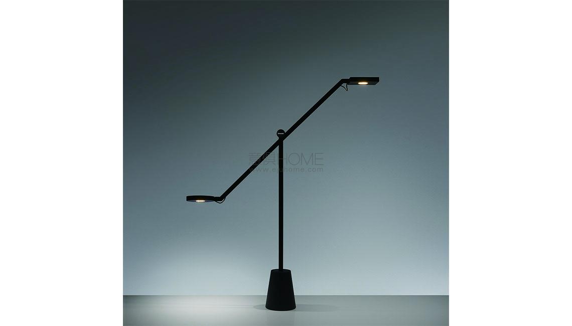 EQUILIBRIST Table臺(tái)燈