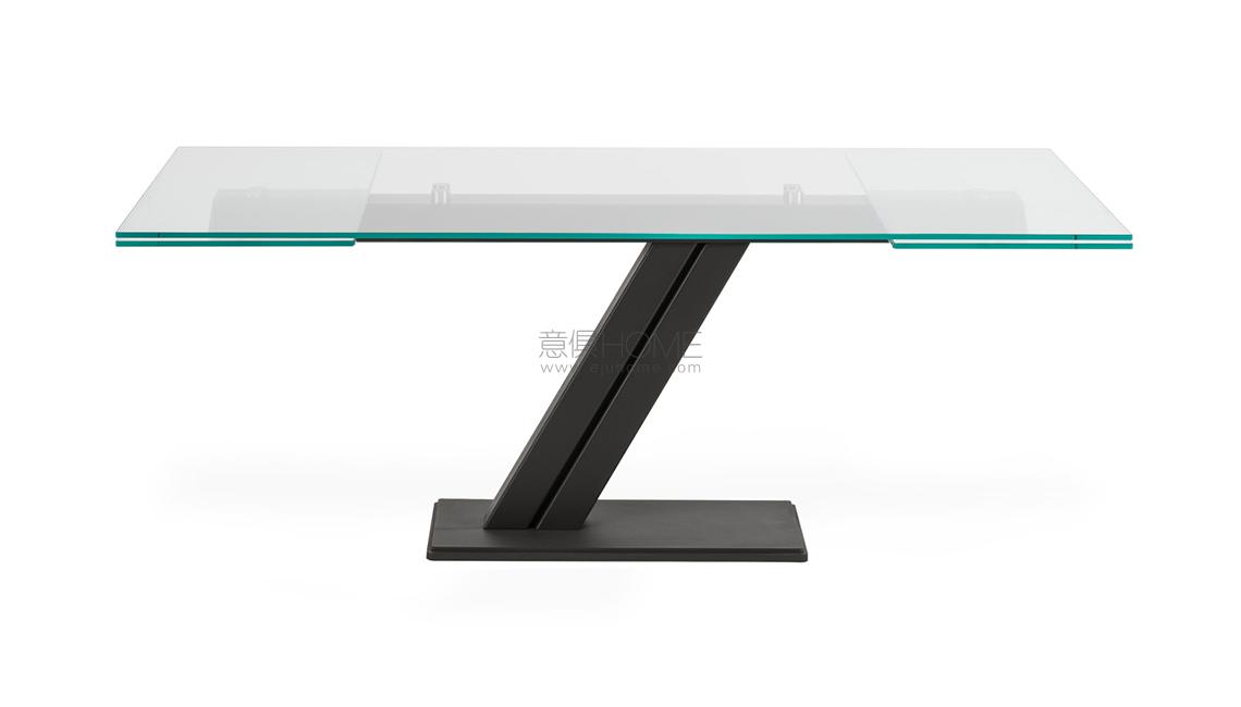 Zeus Drive長(zhǎng)餐桌