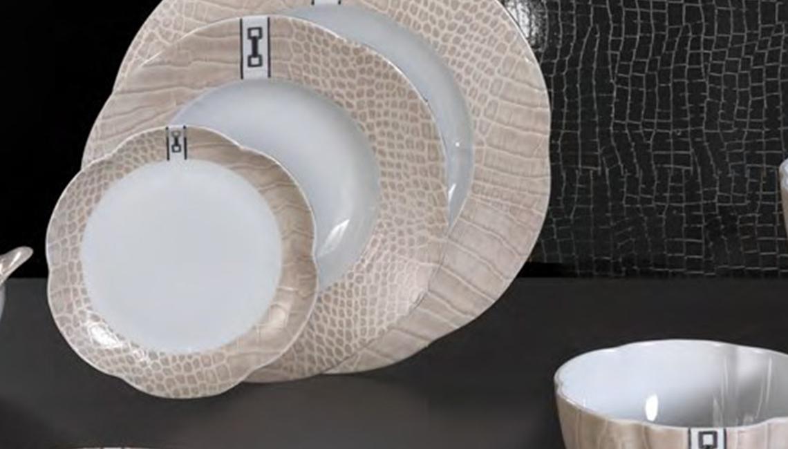 DINING A'ROUND  餐具