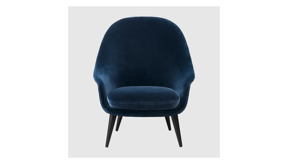 Bat Lounge Chair - Fully Upholstered, High back, Wood base休閑椅