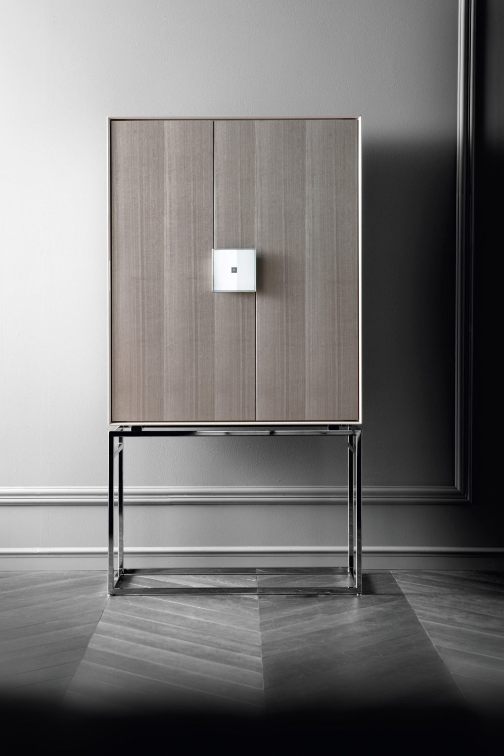 Buffets-Elite bar cabinet 酒柜