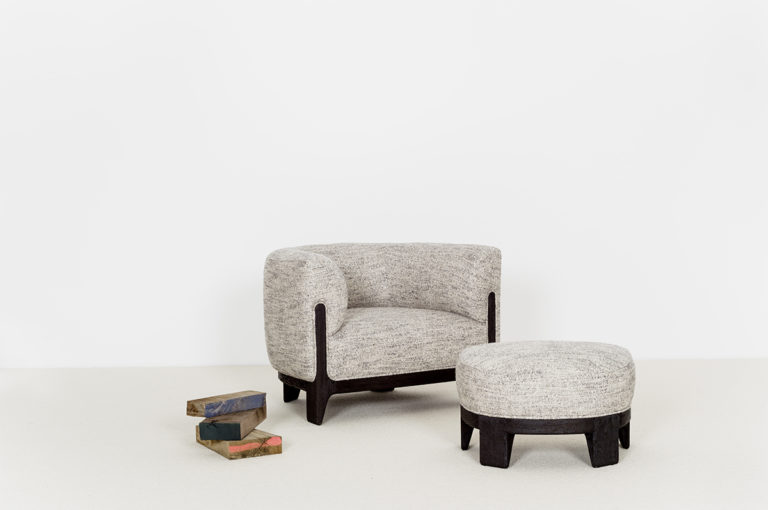 CHRISTOPHE DELCOURTBOB FAUTEUIL ET REPOSE PIED單人沙發(fā)