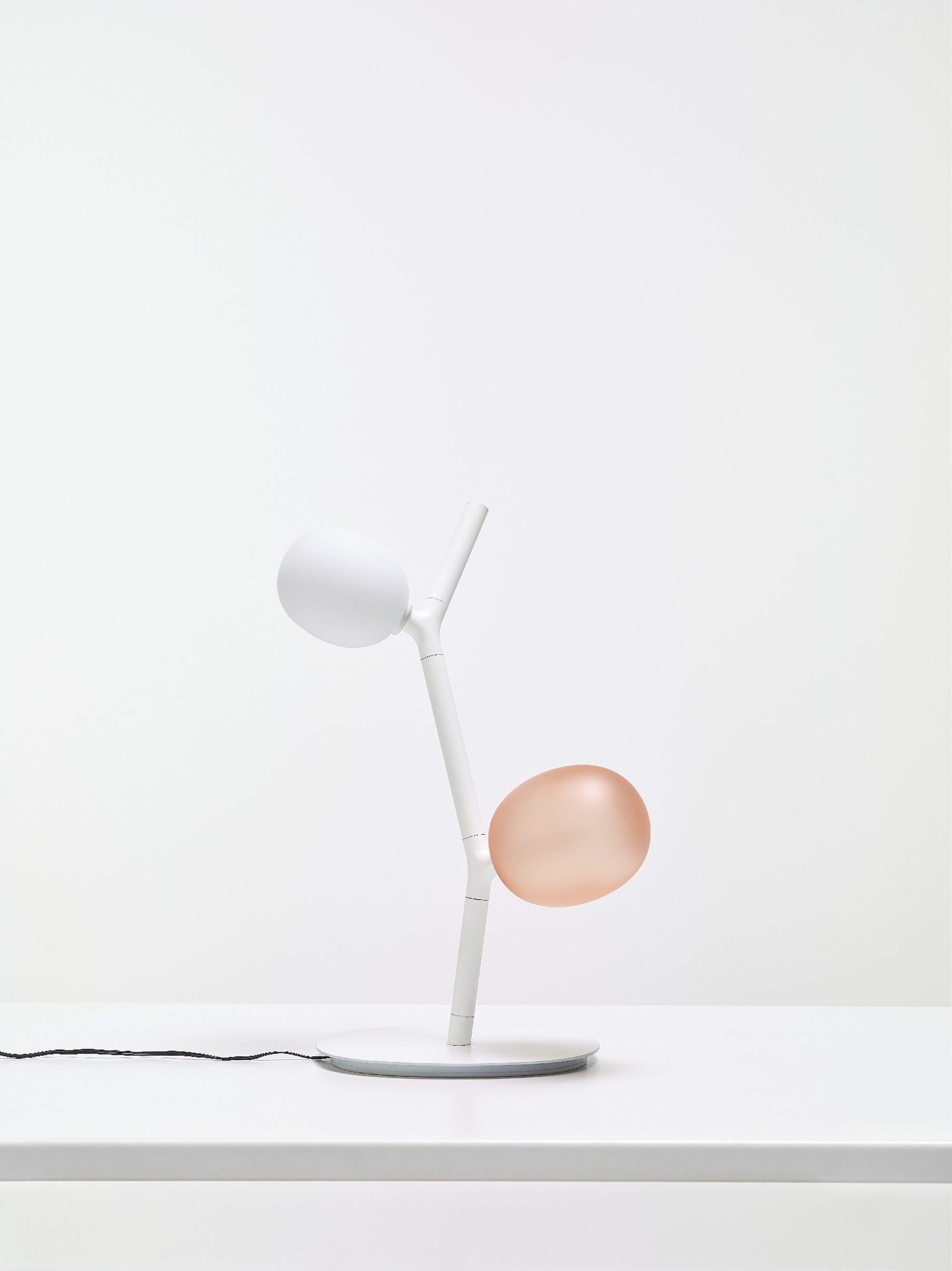 BROKISIVY TABLE臺(tái)燈