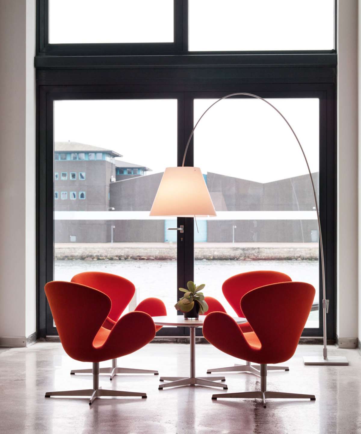 Lady Costanza 落地?zé)?>
						<div   id=