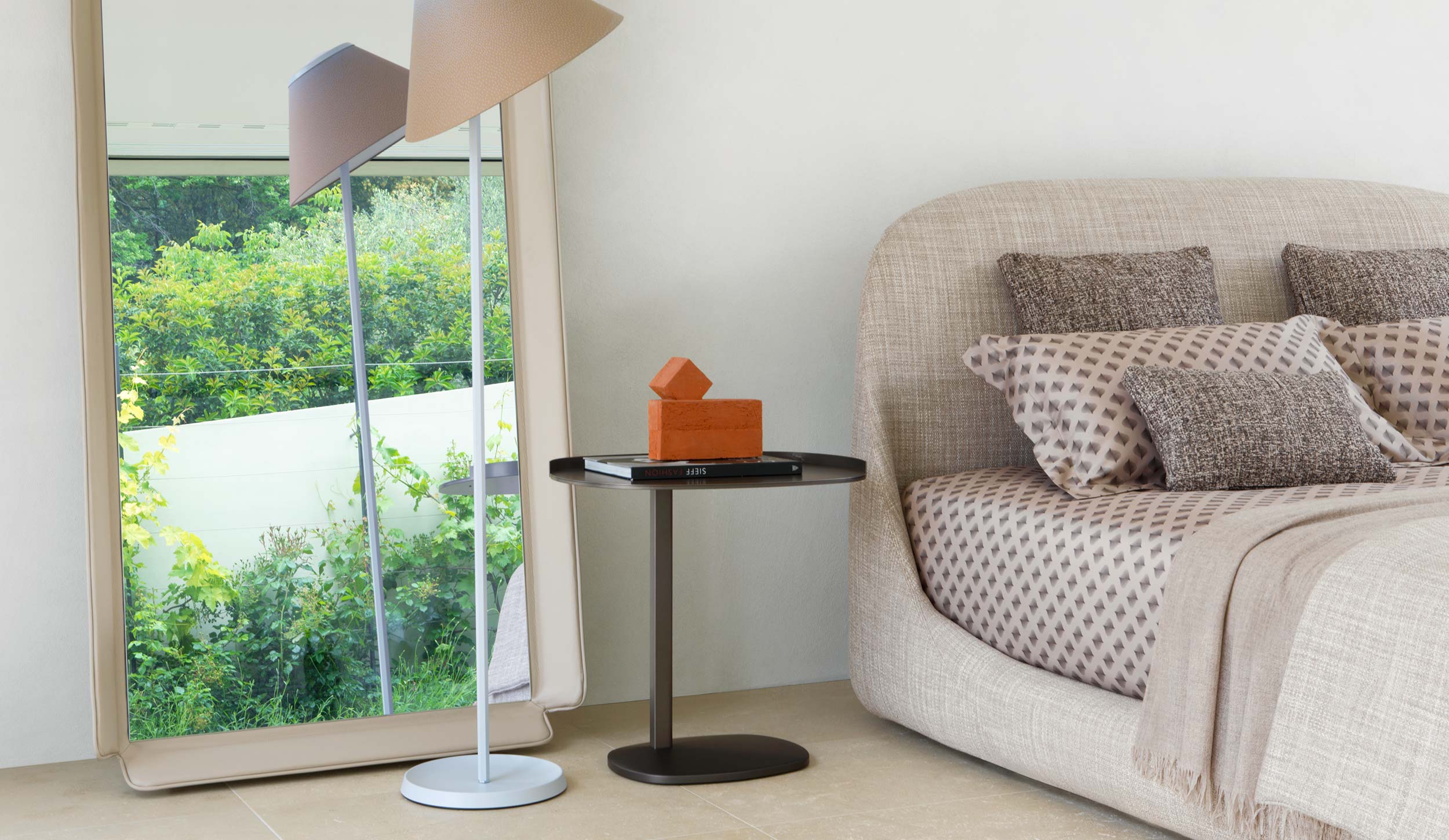 FLOUVictoria small table茶幾