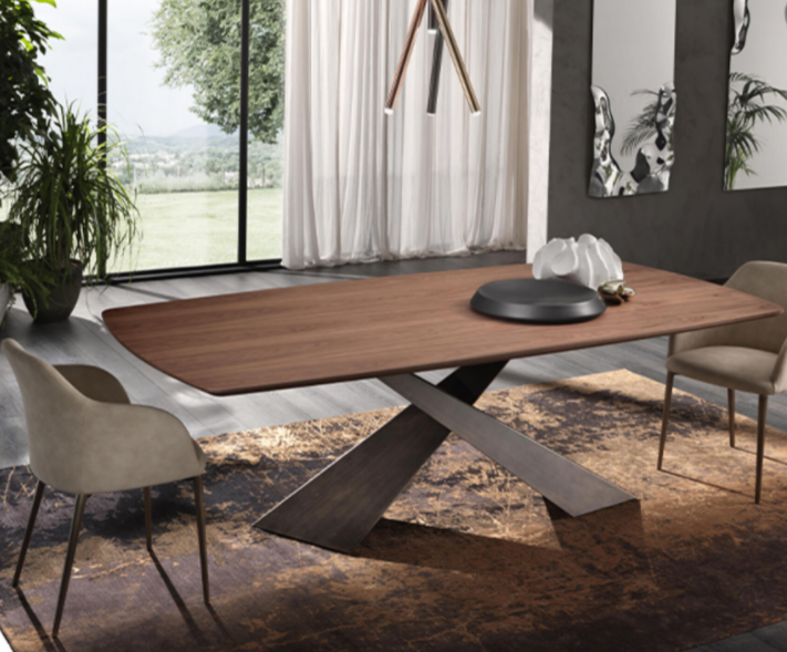 RIFLESSILIVING LEGNO餐桌