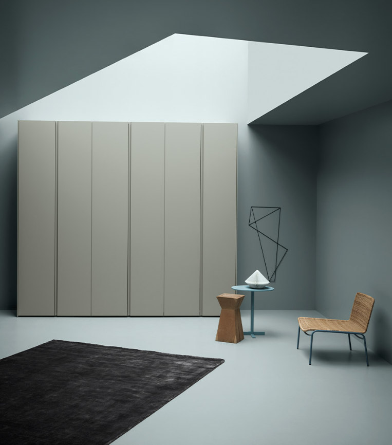 KRISTALIAAria Gola衣柜